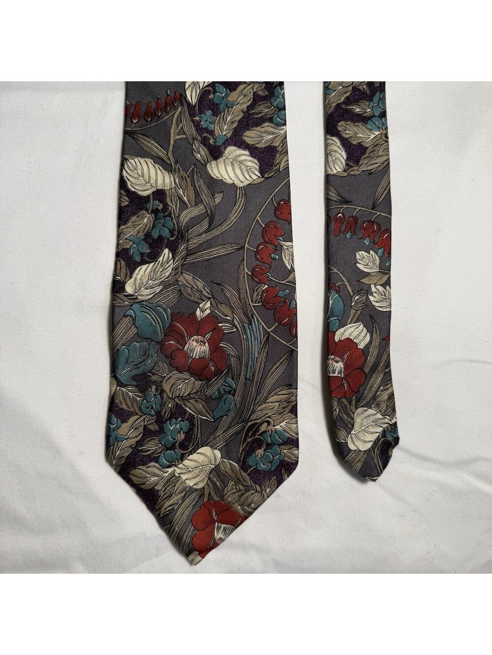 Woodward Floral Neck Tie 100% Silk Made In USA Colorful